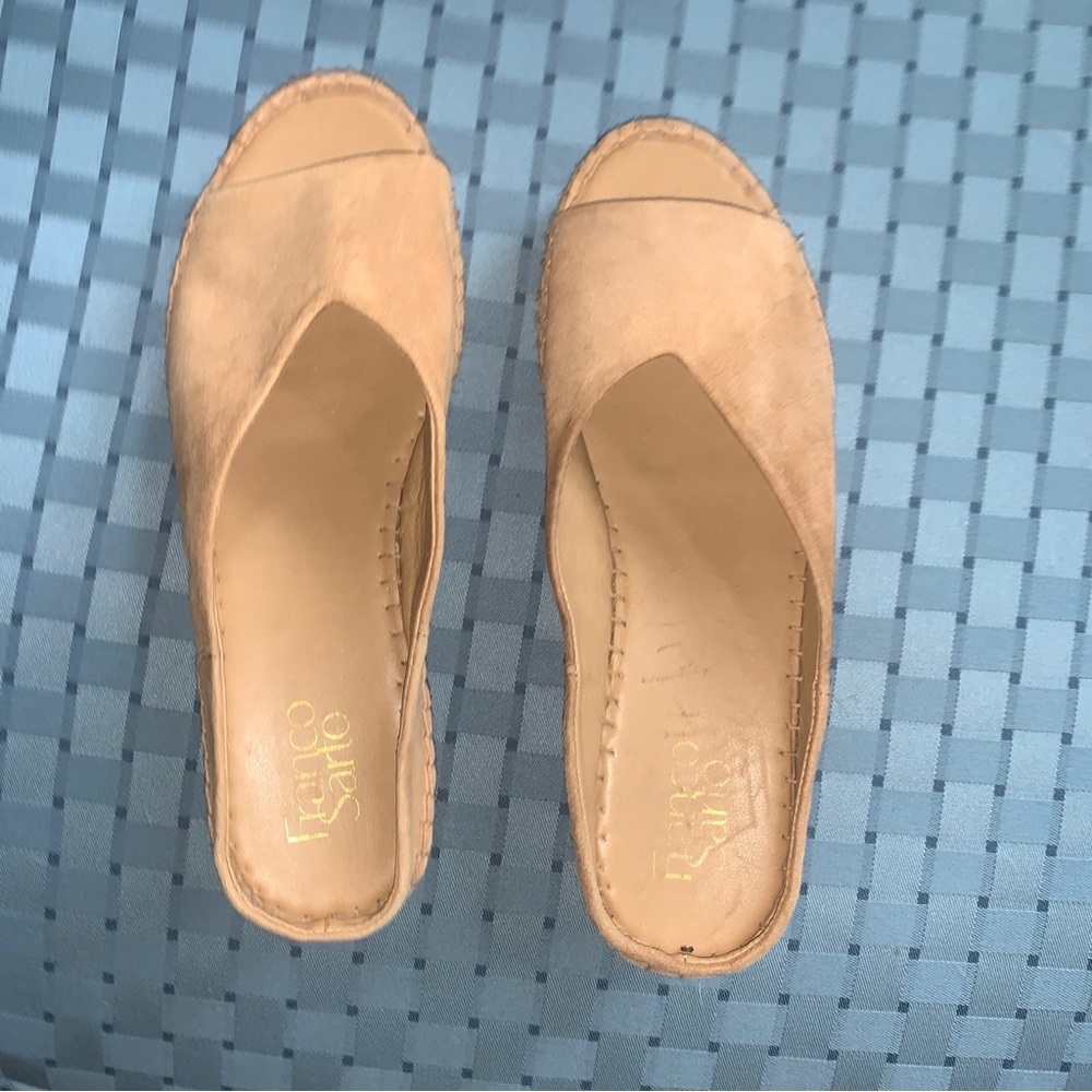 NWOB Franco Sarto L-Pinot Espadrille Sandal Womens Tan Suede Slip On Size 8.5.